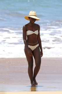 Lupita Nyong'o feet photo thumbnail