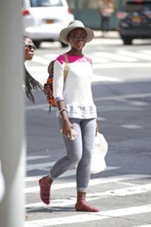 Lupita Nyong'o feet photo thumbnail