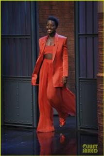 Lupita Nyong'o feet photo thumbnail