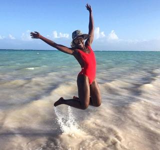 Lupita Nyong'o feet photo thumbnail