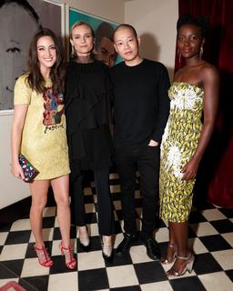 Lupita Nyong'o feet photo thumbnail