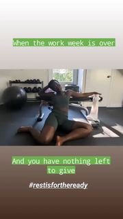 Lupita Nyong'o feet photo thumbnail