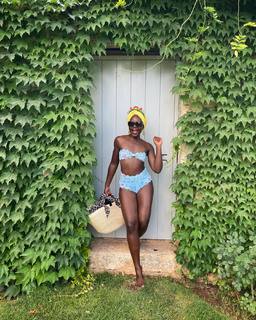 Lupita Nyong'o feet photo thumbnail