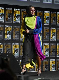 Lupita Nyong'o feet photo thumbnail
