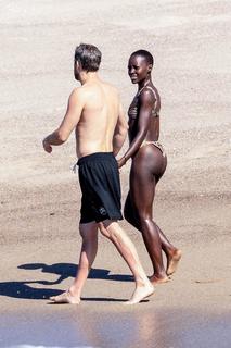 Lupita Nyong'o feet photo thumbnail