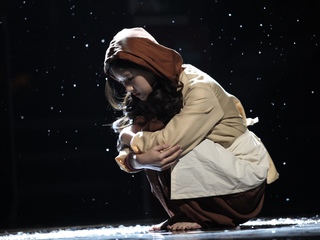 Lusi Zhao feet photo thumbnail