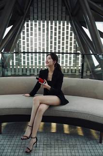 Lusi Zhao feet photo thumbnail