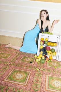 Lusi Zhao feet photo thumbnail