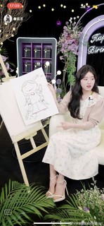 Lusi Zhao feet photo thumbnail