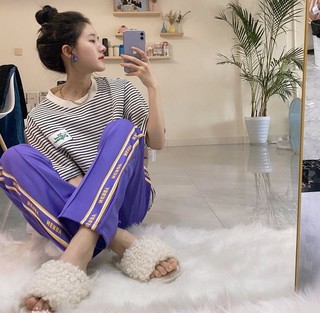Lusi Zhao feet photo thumbnail