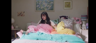 Lusi Zhao feet photo thumbnail