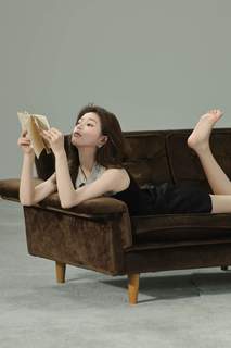 Lusi Zhao feet photo thumbnail