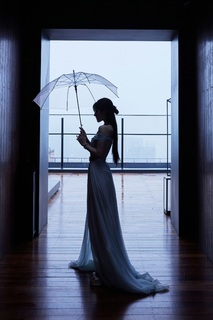 Lusi Zhao feet photo thumbnail