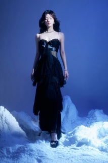 Lusi Zhao feet photo thumbnail