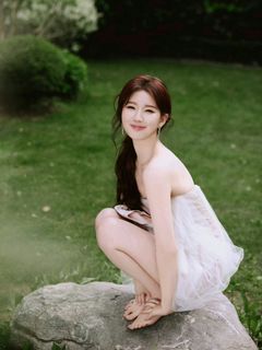 Lusi Zhao feet photo 4