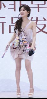 Lusi Zhao feet photo 18