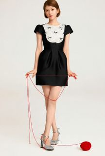 Lusi Zhao feet photo 3