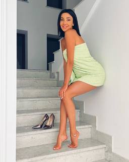 Lusine Hayrapetyan feet photo 4