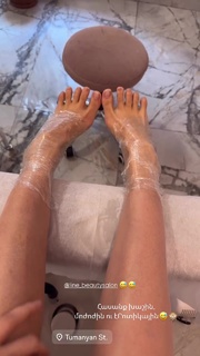 Lusine Hayrapetyan feet photo 1