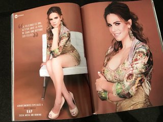 Luz Elena González feet photo thumbnail