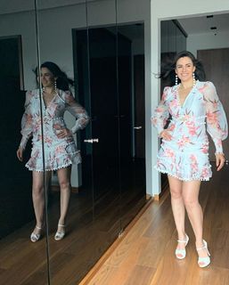 Luz Elena González feet photo thumbnail