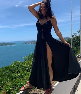 Luz Elena González feet photo thumbnail