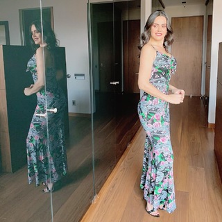 Luz Elena González feet photo thumbnail