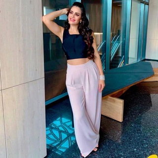 Luz Elena González feet photo thumbnail