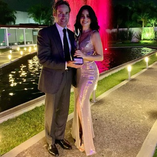 Luz Elena González feet photo thumbnail