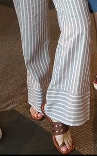 Luz Elena González feet photo thumbnail