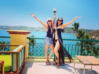 Luz Elena González feet photo thumbnail