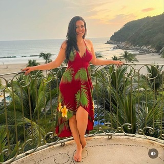 Luz Elena González feet photo thumbnail