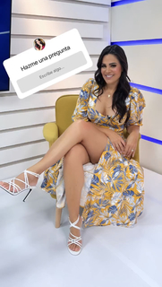 Luz Elena González feet photo thumbnail