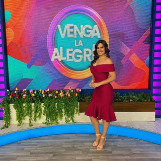 Luz Elena González feet photo thumbnail