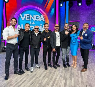 Luz Elena González feet photo thumbnail