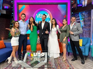 Luz Elena González feet photo thumbnail