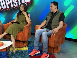 Luz Elena González feet photo thumbnail