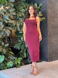 Luz Elena González feet photo thumbnail