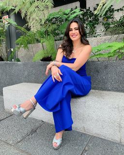 Luz Elena González feet photo thumbnail