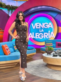 Luz Elena González feet photo 10