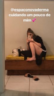 Luísa Sonza feet photo thumbnail