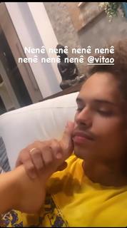 Luísa Sonza feet photo thumbnail