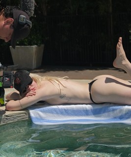 Luísa Sonza feet photo thumbnail