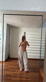 Luísa Sonza feet photo thumbnail