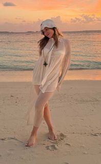 Luísa Sonza feet photo thumbnail