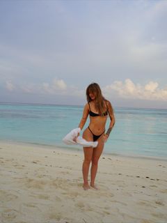 Luísa Sonza feet photo thumbnail