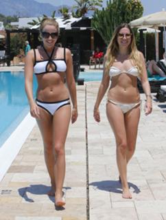 Lydia Bright feet photo 15