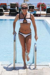 Lydia Bright feet photo 11