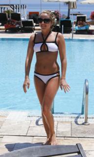 Lydia Bright feet photo 10