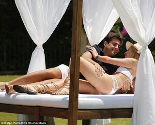 Lydia Bright feet photo 15
